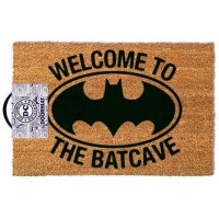 FELPUDO BATMAN WELLCOME TO THE BATCAVE PYRAMID INTERNATIONAL GP85021 (Espera 4 dias)